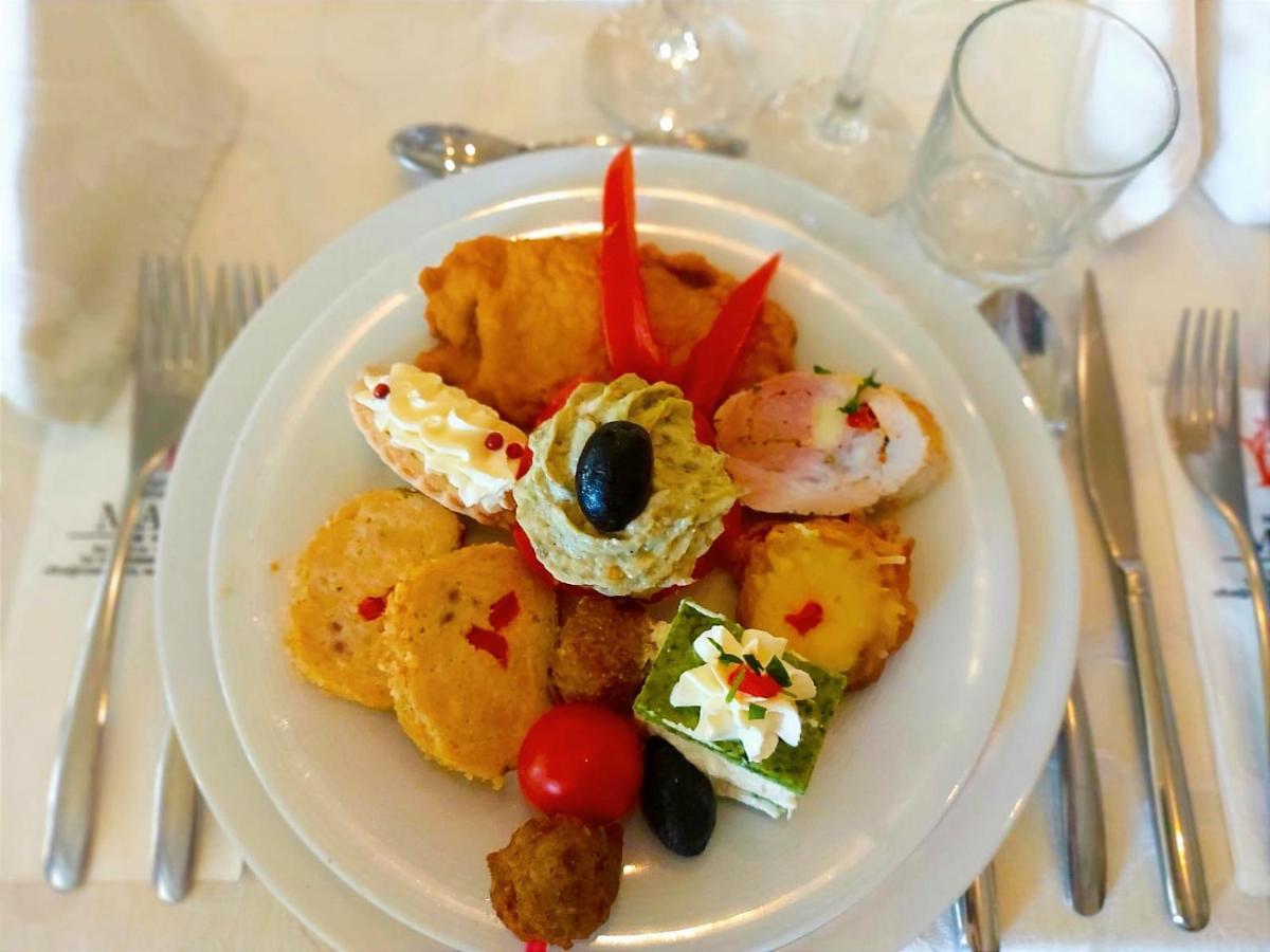 Hotel Mara Baia Mare Ngoại thất bức ảnh