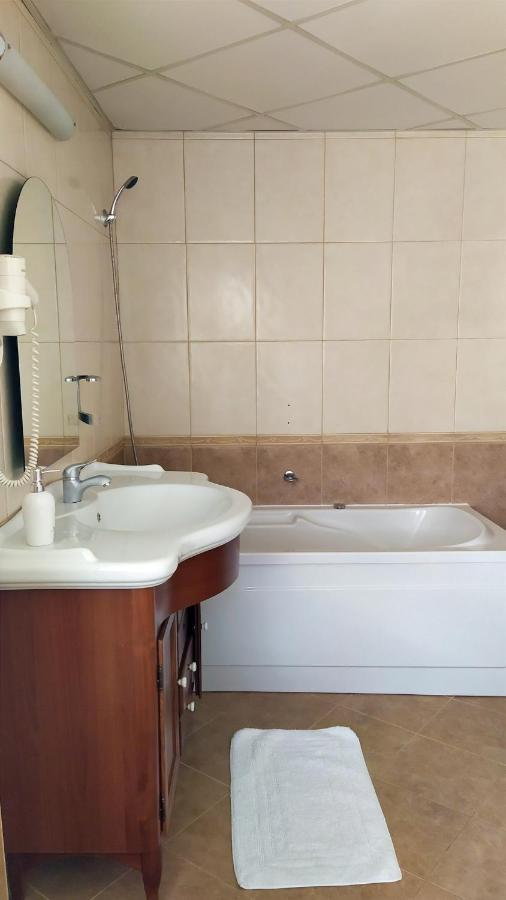 Hotel Mara Baia Mare Ngoại thất bức ảnh