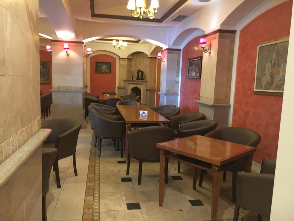 Hotel Mara Baia Mare Ngoại thất bức ảnh